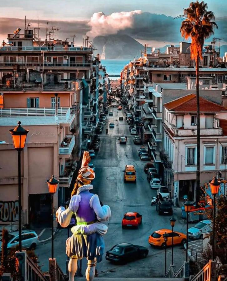 Oikiastudios2 Patras Luaran gambar