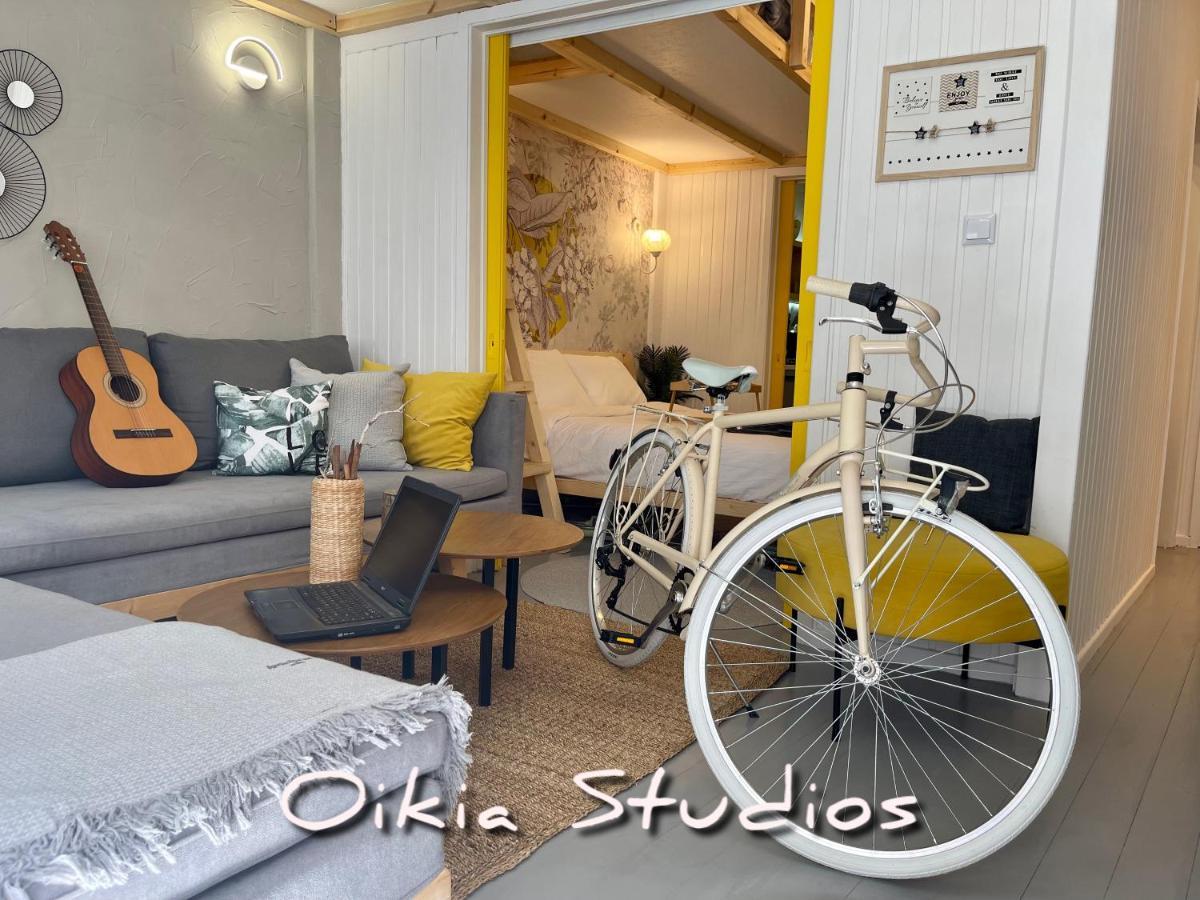 Oikiastudios2 Patras Luaran gambar